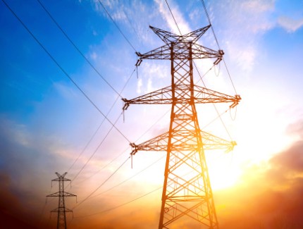 陕西榆林风光基地 220kV 新能源汇集站新建项目（可研评审完成，2026 年 12 月启动设备招标）